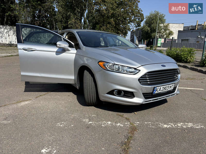Седан Ford Fusion 2014 в Киеве фото 2 Седан Ford Fusion 2014 в Киеве