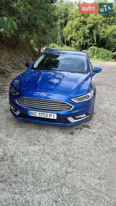 Седан Ford Fusion 2016 в 