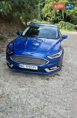 Седан Ford Fusion 2016 в 