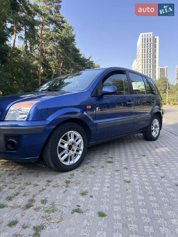 Хэтчбек Ford Fusion 2007 в Киеве