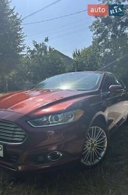 Седан Ford Fusion 2015 в 