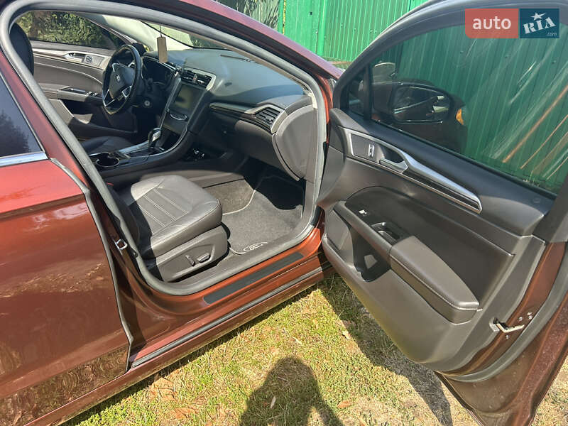 Седан Ford Fusion 2015 в Каневе фото 27 Седан Ford Fusion 2015 в Каневе