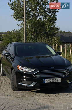 Седан Ford Fusion 2017 в Львове