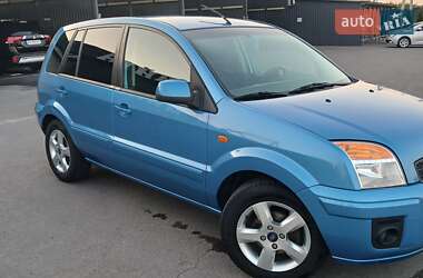 Хэтчбек Ford Fusion 2010 в Дымере