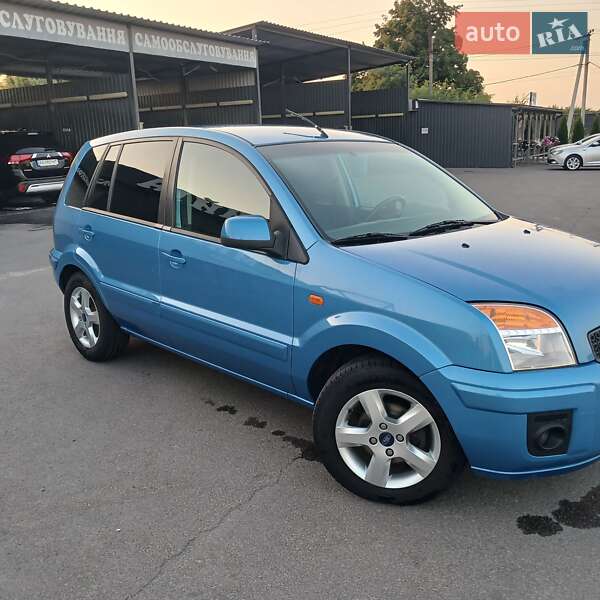 Хетчбек Ford Fusion 2010 в 