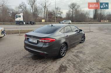 Седан Ford Fusion 2017 в 