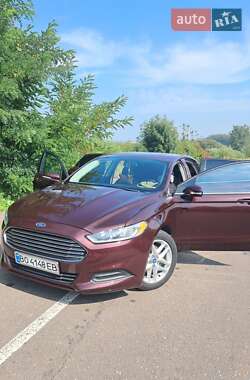 Седан Ford Fusion 2013 в Буске