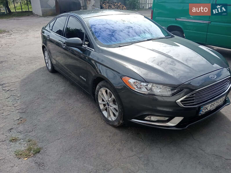 Седан Ford Fusion 2018 в Ирпене