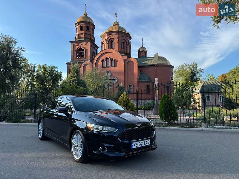 Седан Ford Fusion 2014 в 