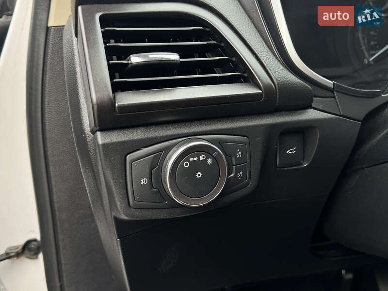 Седан Ford Fusion 2019 в Киеве фото 29 Седан Ford Fusion 2019 в Киеве