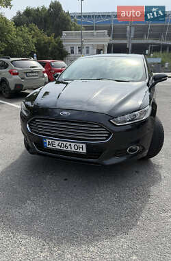 Седан Ford Fusion 2015 в Дніпрі