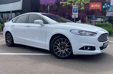 Седан Ford Fusion 2014 в 