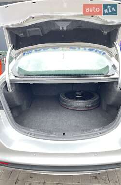 Седан Ford Fusion 2014 в 
