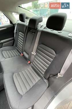 Седан Ford Fusion 2014 в 