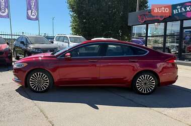 Седан Ford Fusion 2016 в 