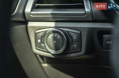 Седан Ford Fusion 2014 в 