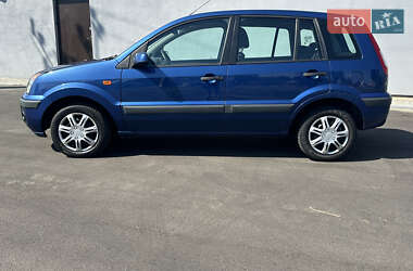 Хэтчбек Ford Fusion 2009 в 