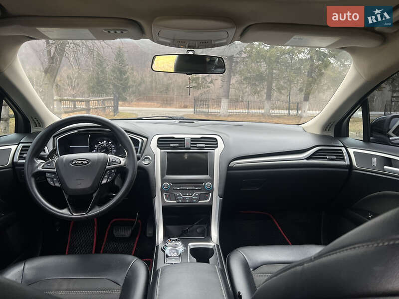 Седан Ford Fusion 2016 в Ивано-Франковске