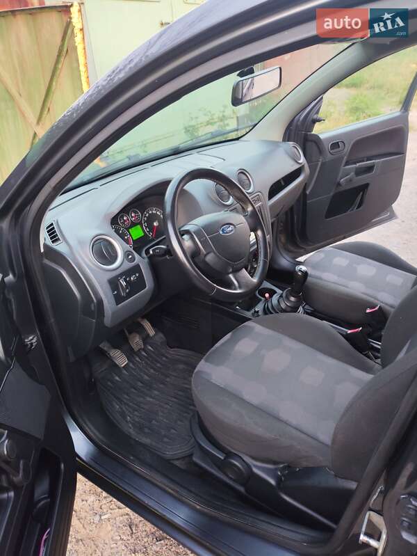 Хэтчбек Ford Fusion 2007 в Виннице