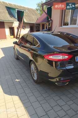 Седан Ford Fusion 2014 в 