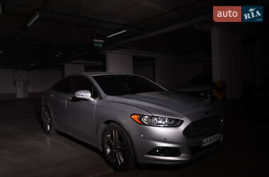 Седан Ford Fusion 2012 в 