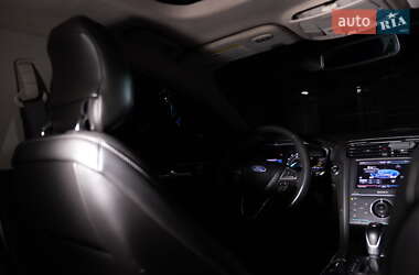 Седан Ford Fusion 2012 в 