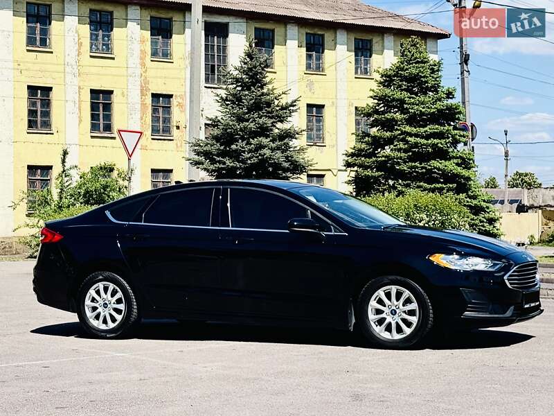 Седан Ford Fusion 2020 в Дніпрі