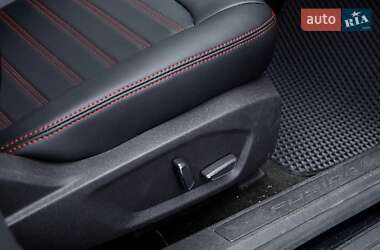 Седан Ford Fusion 2015 в 