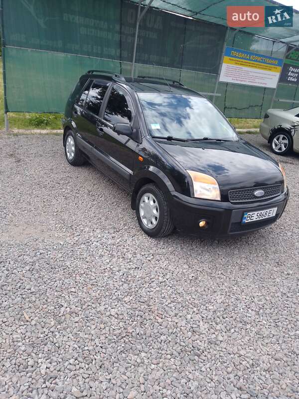 Хетчбек Ford Fusion 2006 в 