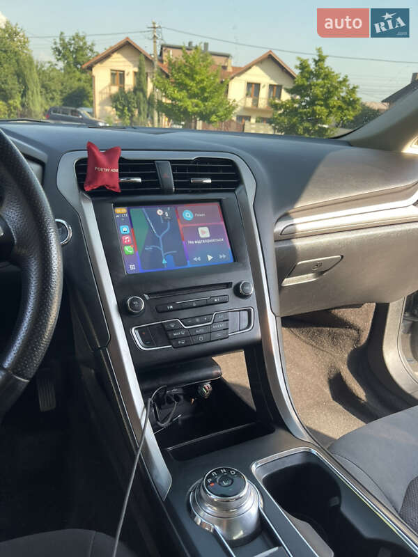Седан Ford Fusion 2018 в Львові