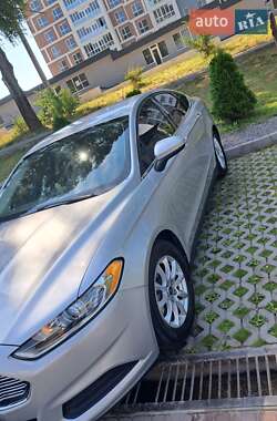 Седан Ford Fusion 2014 в 