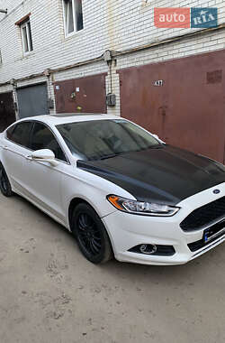 Седан Ford Fusion 2015 в Києві