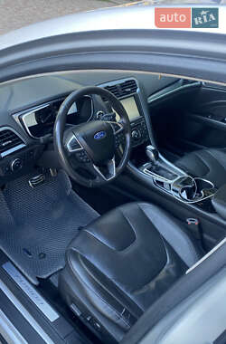 Седан Ford Fusion 2014 в 