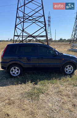 Хэтчбек Ford Fusion 2011 в 