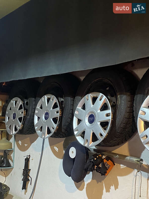 Хетчбек Ford Fusion 2011 в Арцизові