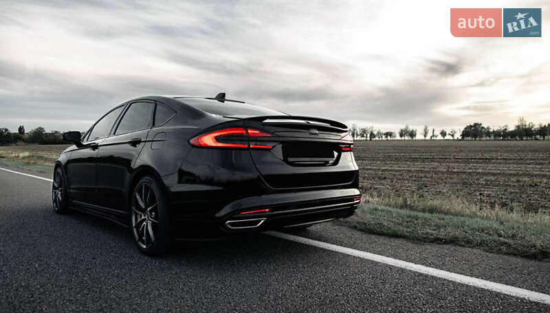 Седан Ford Fusion 2015 в Ніжині