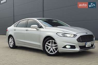 Седан Ford Fusion 2013 в 