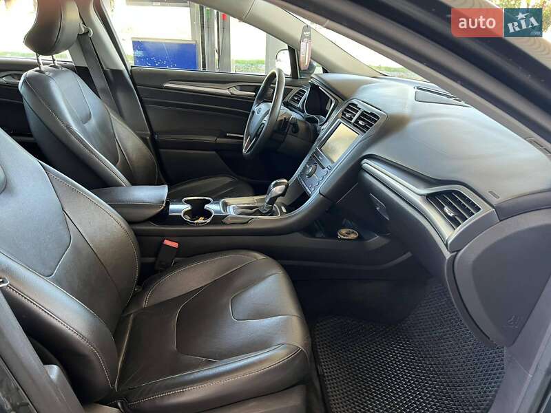 Седан Ford Fusion 2015 в Николаеве