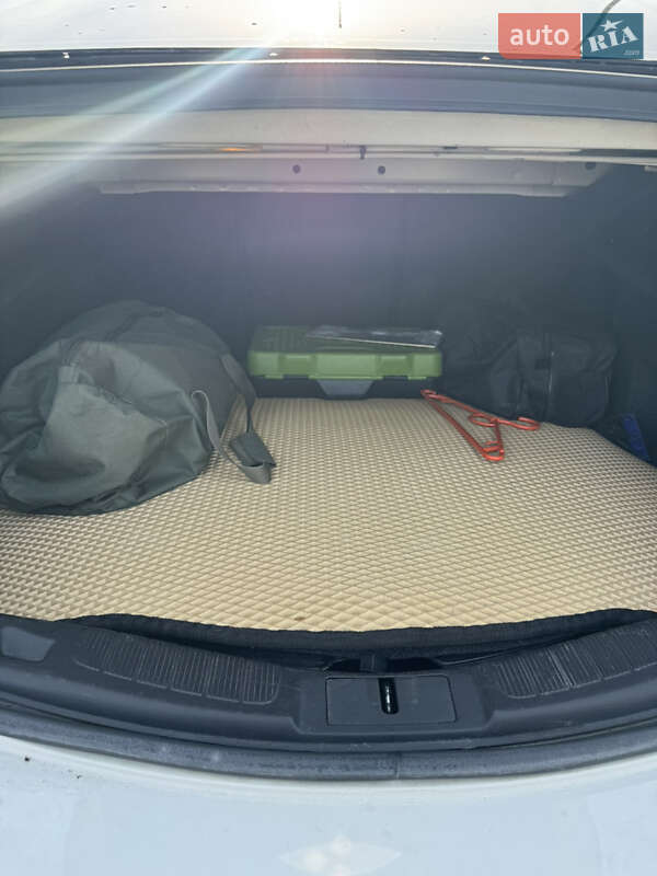 Седан Ford Fusion 2015 в Рудки