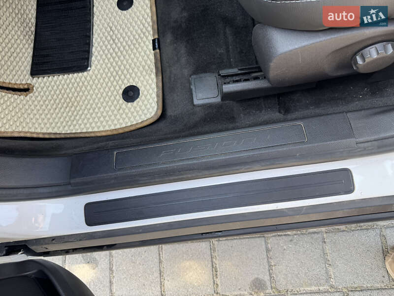 Седан Ford Fusion 2015 в Рудки