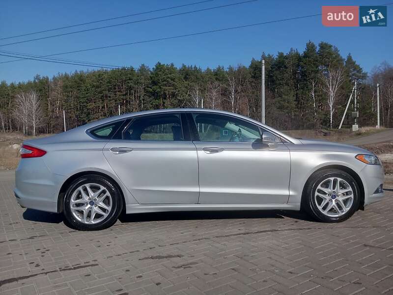 Седан Ford Fusion 2013 в Ирпене