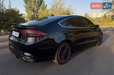 Седан Ford Fusion 2016 в 
