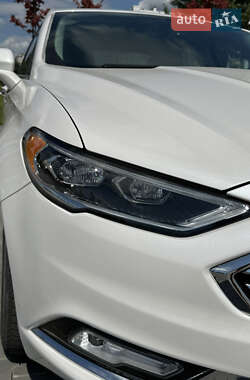 Седан Ford Fusion 2018 в 