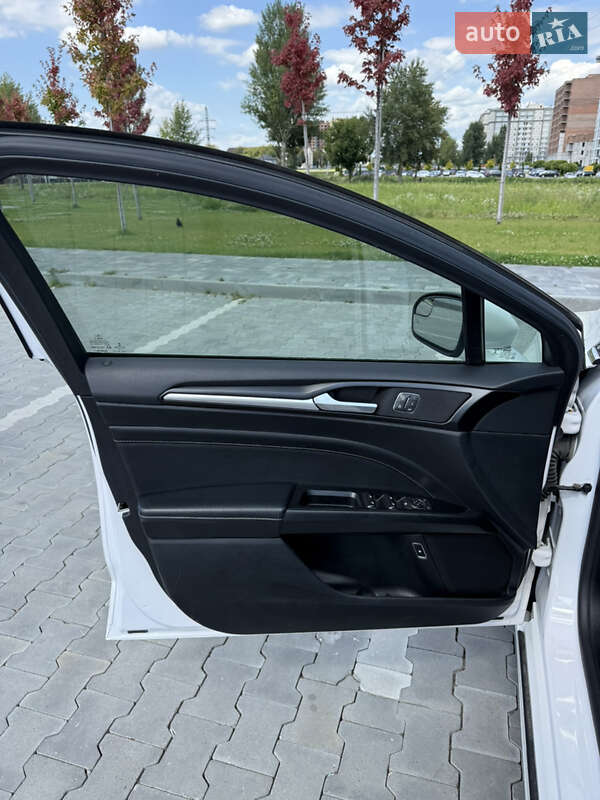 Седан Ford Fusion 2018 в Ирпене