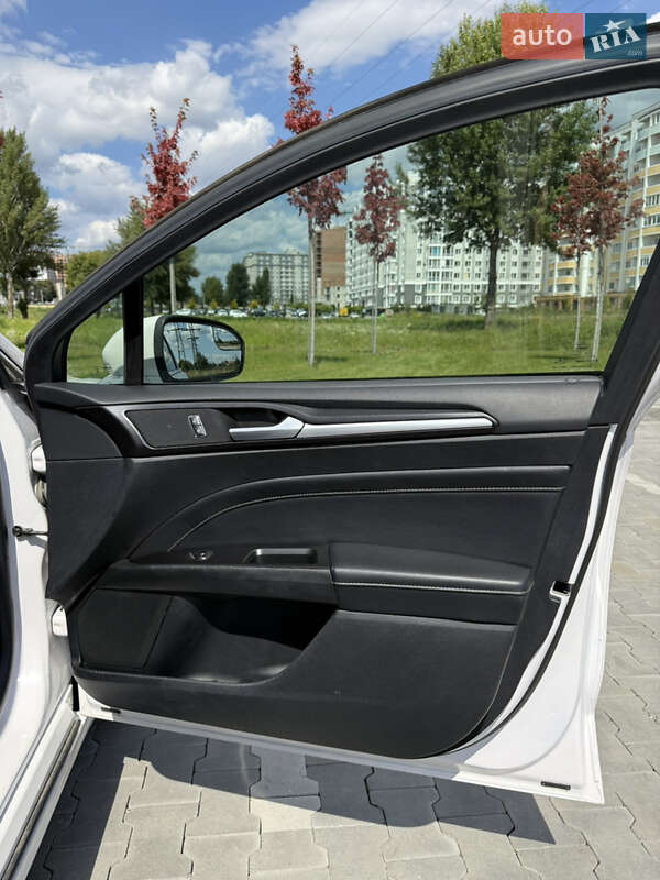 Седан Ford Fusion 2018 в Ирпене