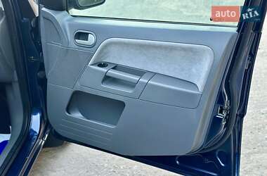 Хэтчбек Ford Fusion 2005 в 