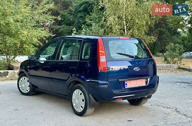Хэтчбек Ford Fusion 2005 в 