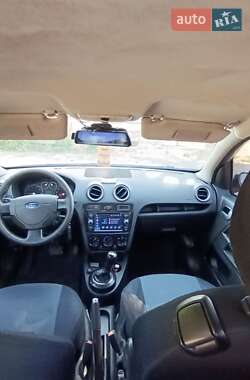 Хэтчбек Ford Fusion 2007 в 
