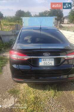 Седан Ford Fusion 2017 в 
