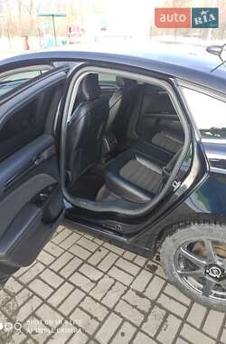Седан Ford Fusion 2017 в 